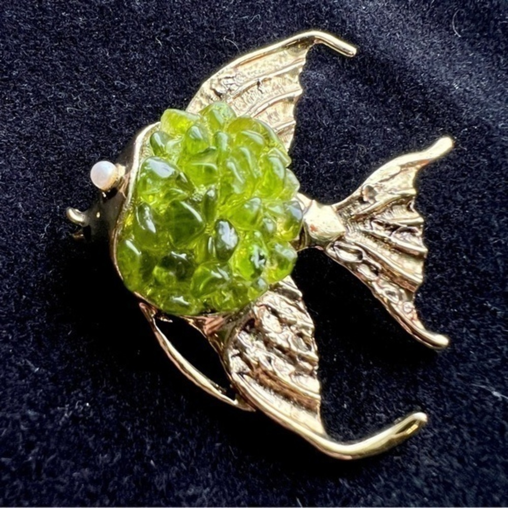 Vintage Green Stone Fish Brooch